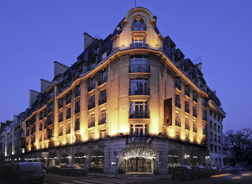 Façade le hôtel